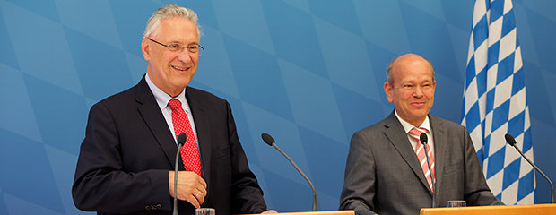 Innenminister Joachim Herrmann und Dr. Burkhard Körner Innenminister Joachim Herrmann und Dr. Burkhard Körner