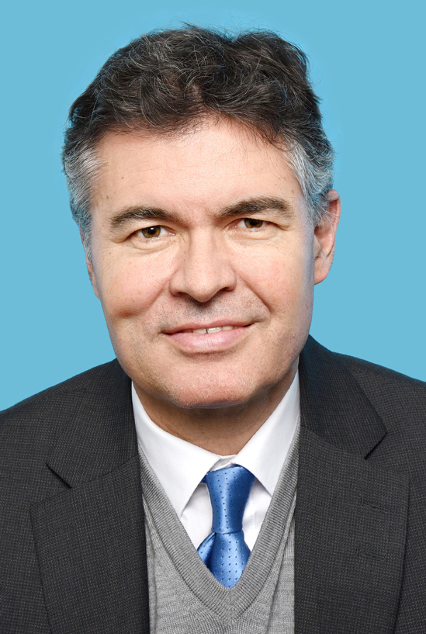 Hr Hauser Portrait Blau